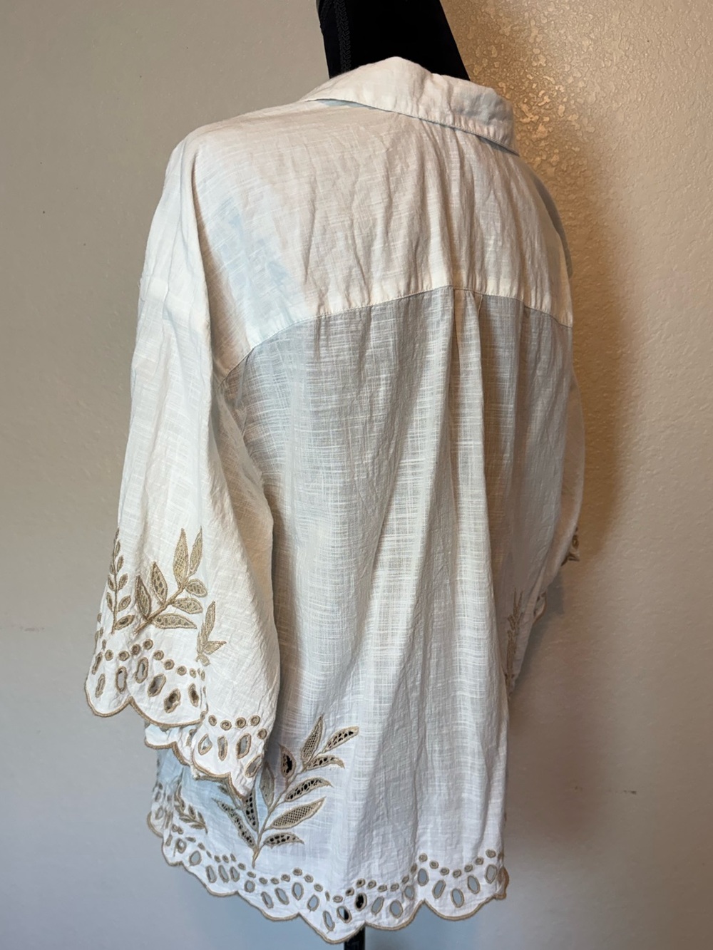 Anthropologie Embroidered Eyelet Detailed Short Sleeve Button Top White Medium - Picture 7 of 15